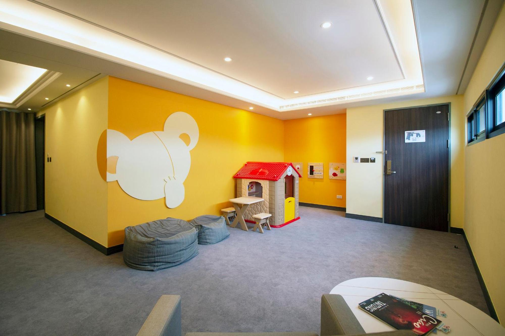 Check Inn Magi Kids Hotel Luodong Exterior foto